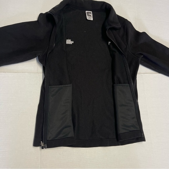 The North Face Classic Black Jacket - Picture 6 of 11